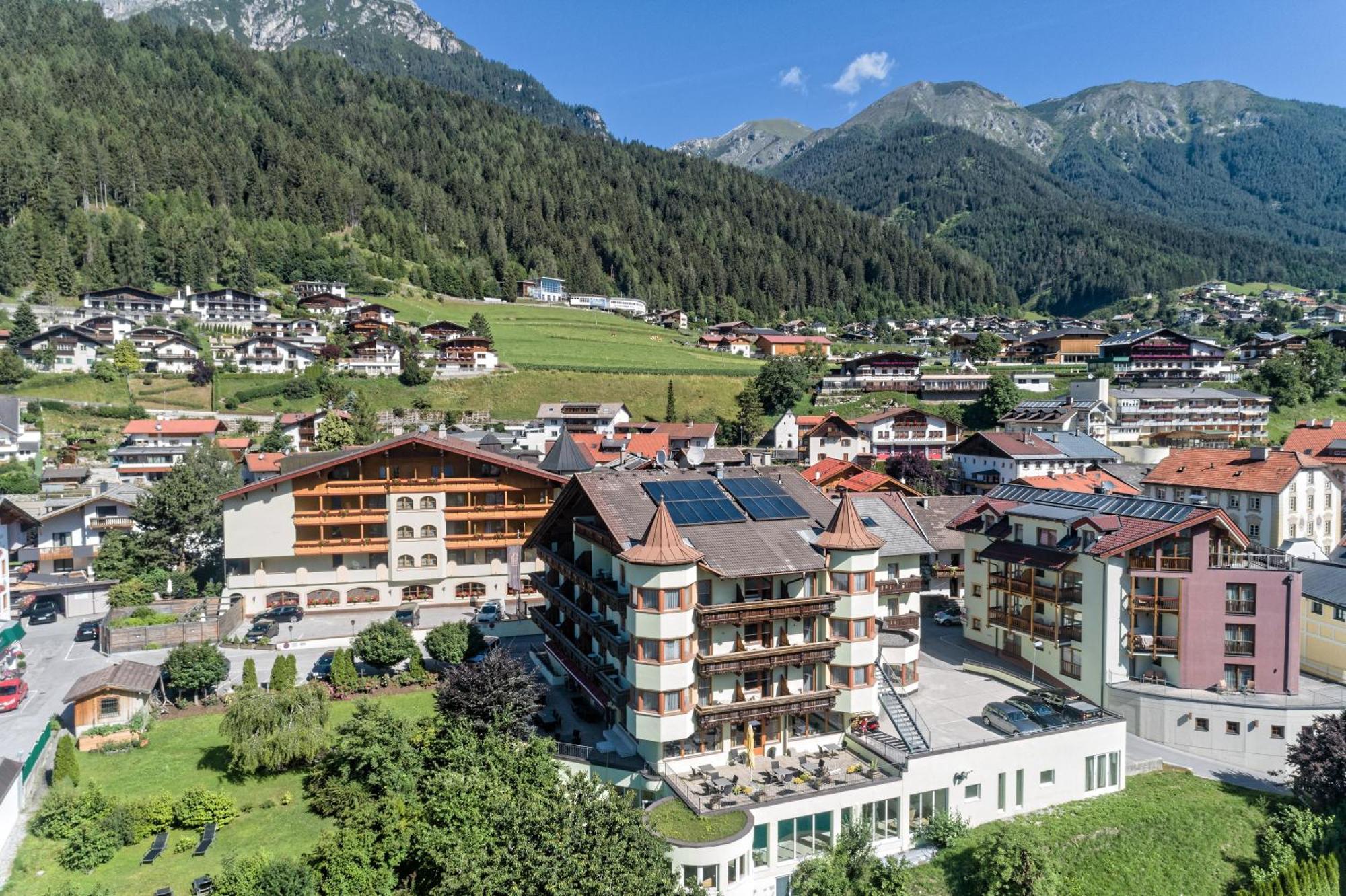 Das Posthaus Stubai&Smart Hotel Fulpmes Ngoại thất bức ảnh