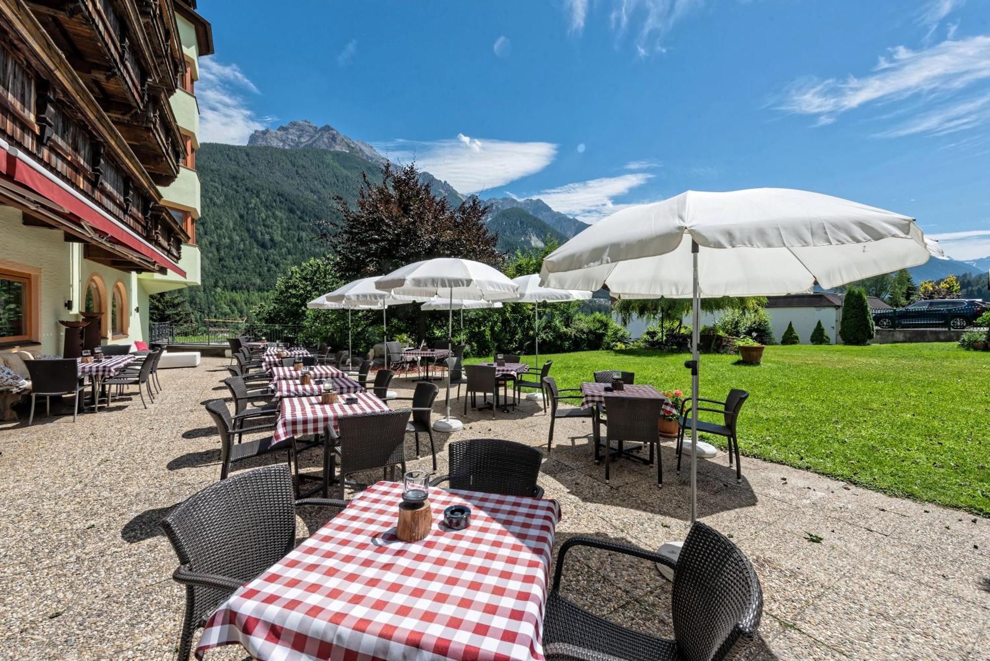 Das Posthaus Stubai&Smart Hotel Fulpmes Ngoại thất bức ảnh