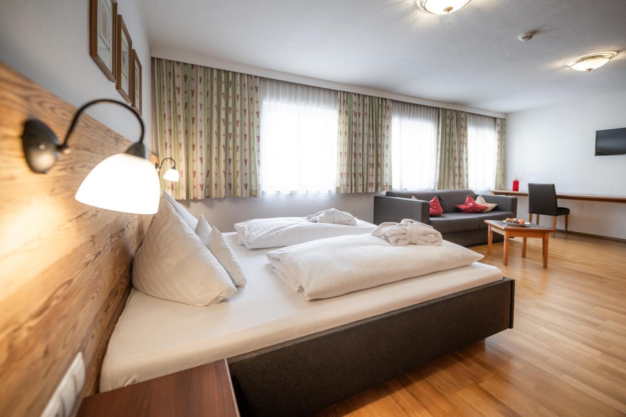 Das Posthaus Stubai&Smart Hotel Fulpmes Ngoại thất bức ảnh