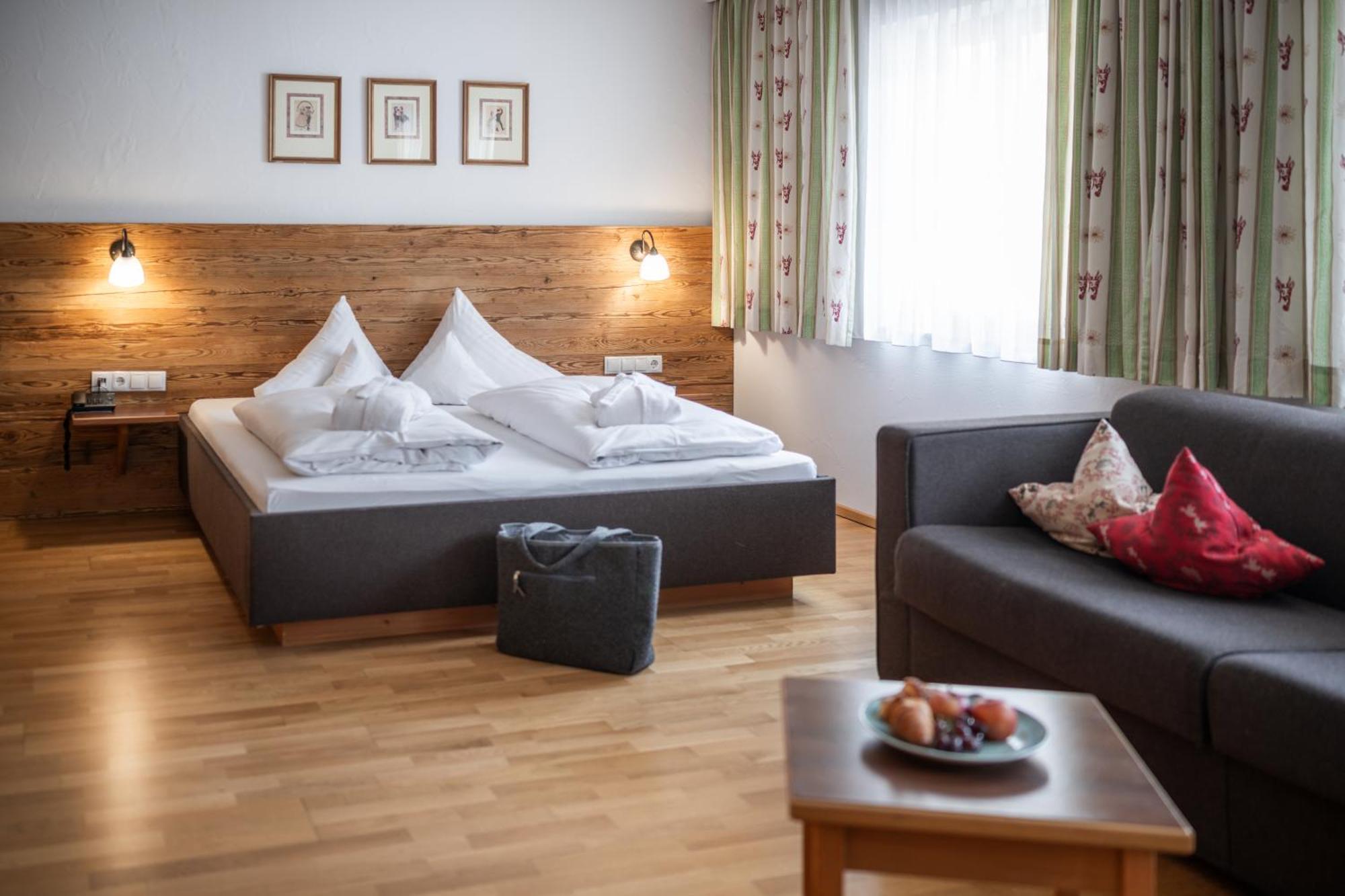 Das Posthaus Stubai&Smart Hotel Fulpmes Ngoại thất bức ảnh