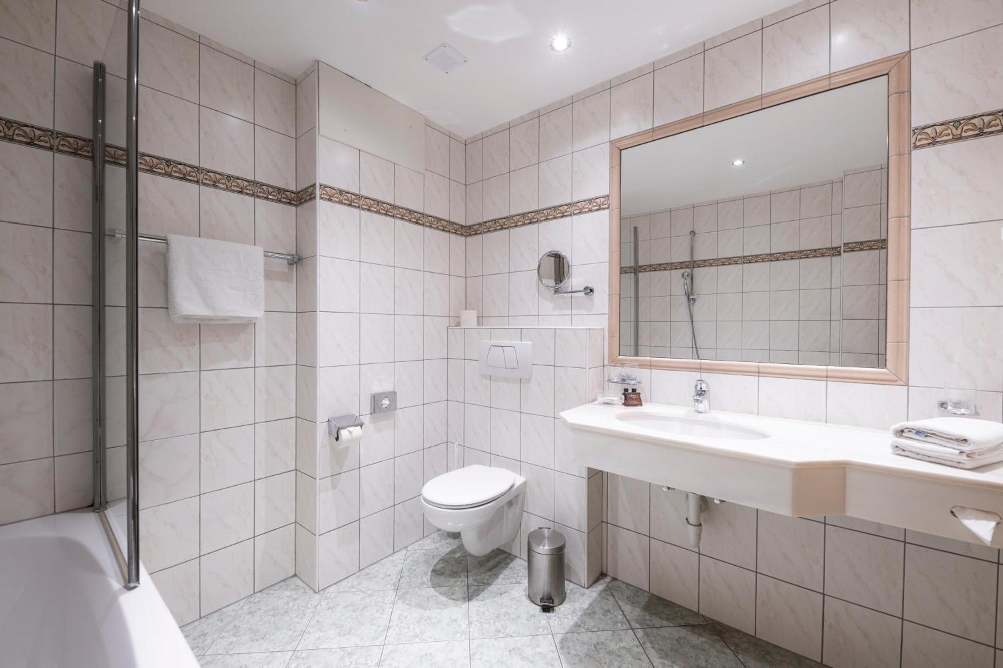 Das Posthaus Stubai&Smart Hotel Fulpmes Ngoại thất bức ảnh